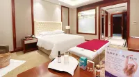 Taizhou Haiyan Jinling International Hotel - parking