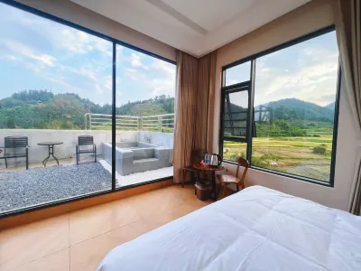Lushan Bieyuan Hotels near Nanxiang Passenger Transport Terminal