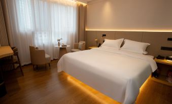 Junhan Smart Hotel (Nanping Pedestrian Street Tangzixiang Subway Station Store)