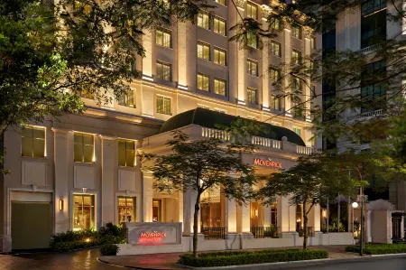 Movenpick Hotel Hanoi Centre Отели рядом с достопримечательностью «Hanoi Law University»