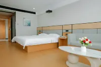 qian hotel Hotels in Poyang County