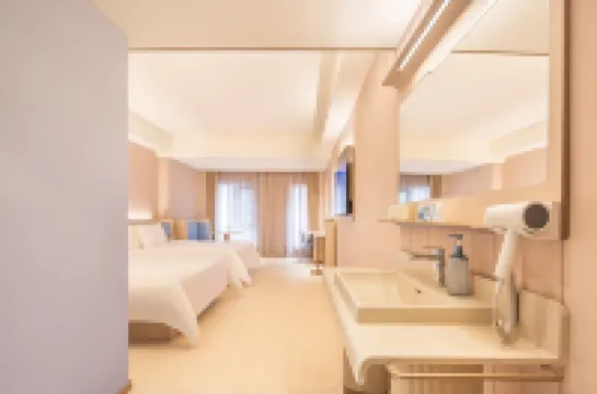 โรงแรม HanTing (เถียนซื่อเฉิง พังตงไหล สวี่ชาง)