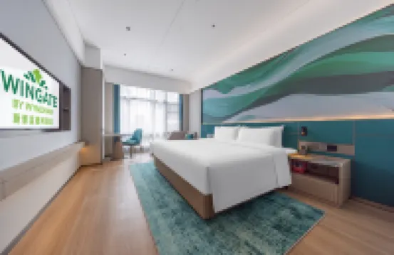 Wingate • Wyndham Grand Riverside Hotel (Gongbei Port Plaza Huafa Shangdu Branch) Hotels near Yang Pao'an Exhibition Hall