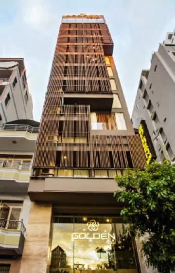 Golden Hotel Hoteles cerca de E-Land Four Season Bar