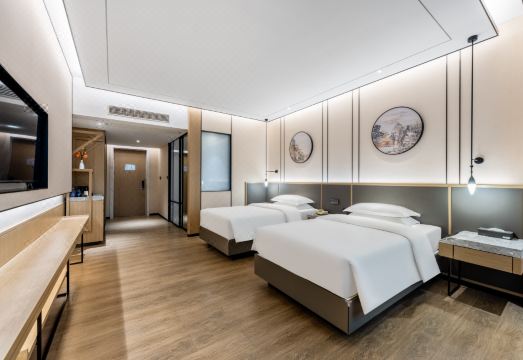 둥라이 호텔 얀타이