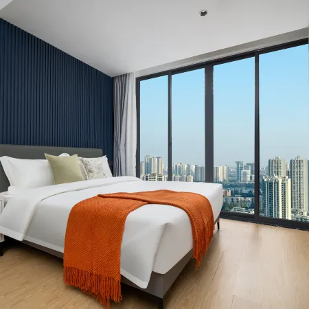 Shenzhen Jingyi Lite Hotel (Xili Metro Station Branch, Shenzhen Polytechnic) Отели рядом с достопримечательностью «Озеро Сили»