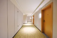 Jincheng Hotel (Harbin West Railway Station Haxi Wanda Plaza)