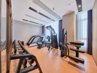 Lavande Hotel (Huzhou Changxing Taihu Avenue) - Gym