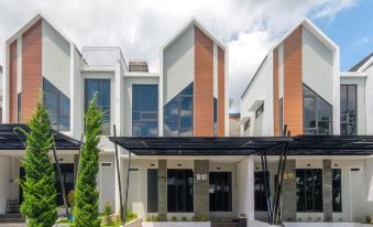 TwoSpaces Living at BSB Villa Maharaja, Malang