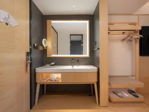 Jianguo Hidden Hotel (Tai'an Taishan Store)