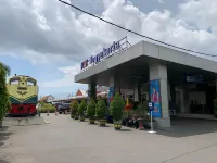 Grand Zuri Malioboro - con vista montagne