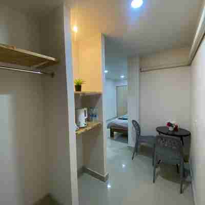 TKH THE BED (cozy stay BKK Suvarnabhumi Airport 30 min drive) Rooms