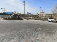 新鑫酒店 鄰近新疆生產建設兵團第十三師新星市博物館的酒店