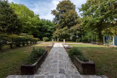 Big Scuderia Country mansion_500sqm