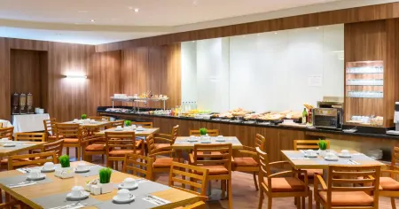 Hotel Port Feria Valencia