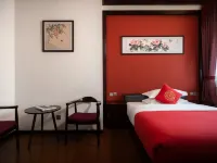 Jinbi Hall Hotel (Nanping Pedestrian Street Jinma Bijifang Branch) Hotels near Kunming Hall