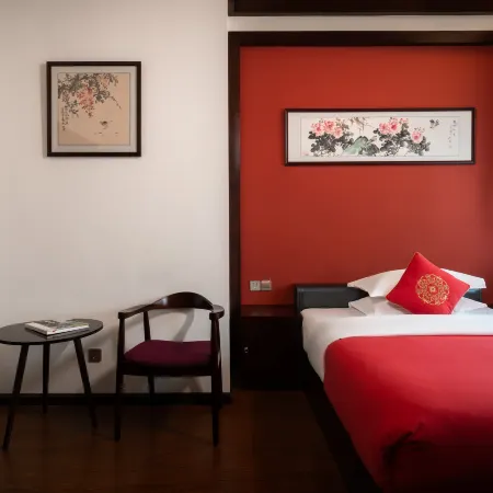 Jinbi Hall Hotel (Nanping Pedestrian Street Jinma Bijifang Branch)