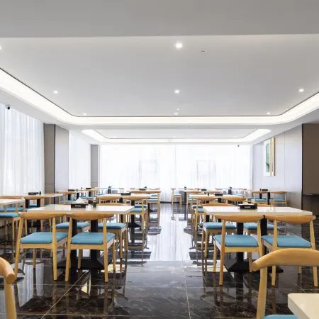 Lingshui Yicheng Hotel