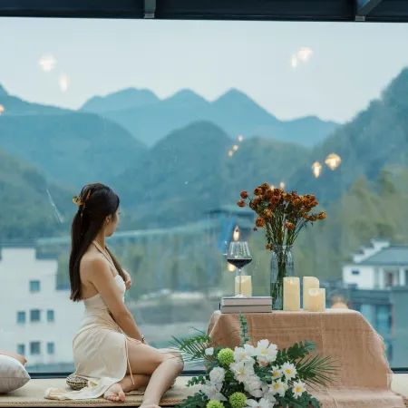Floral Hotel·Qixili · Surround Mountain Stream & Private Hot Spring Designer Villa