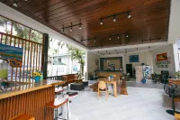 Pescadores Suites Moalboal - bar