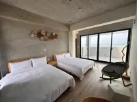 Somewhere Inn - balcony