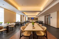 Atour Hotel Zhanjiang Jinshawan Seaview Corridor