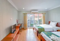 Koung Hua Hotel & Massage