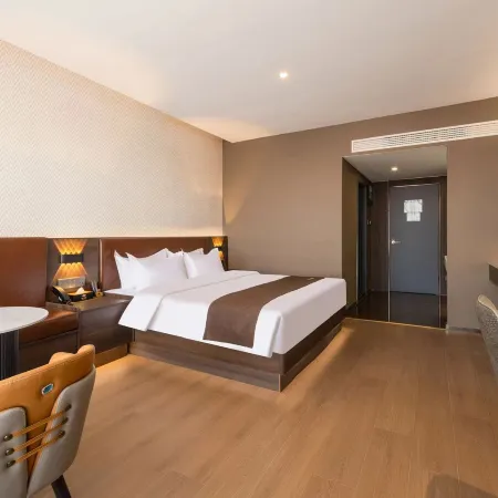 Homeinn Skyl'ne Cloud Hotel (Haiyang Taihua City Square)
