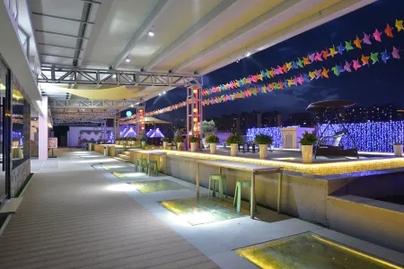 Xinzhou Surprisingly Hotel (Surprisingly Home Oriental Home Branch) Отели рядом с достопримечательностью «Yunzhonghe Hot Spring Tourist Resort»