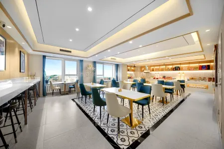 Heyi Select Hotel (Anshan Railway Station MixC Branch) Отели рядом с достопримечательностью «School of Higher Vocational Technology， Anshan Normal University»