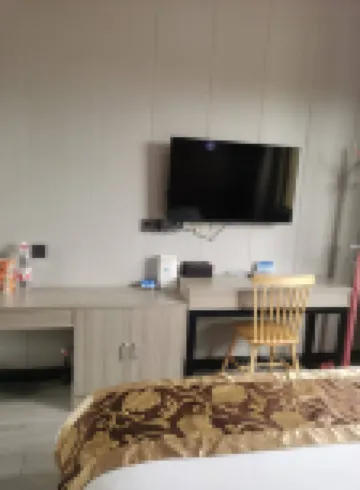 隴縣良棲拾光民宿（關山草原景區店）