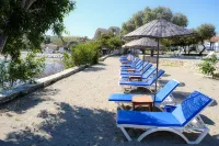 Maya Bistro Hotel & Beach