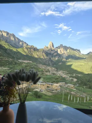 Ya'an 18 ° · Full View Sunrise View Homestay (Zagana Runwugou Branch)