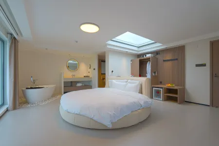 Zhoushan Jinxihomestay (Peach Blossom Island Scenic Area) Отели рядом с достопримечательностью «Anqifeng Sceneic Area»