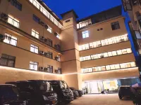 Meido Elite Hotel Lotus ParkBranch Hotel dekat Good Day Lotus Square