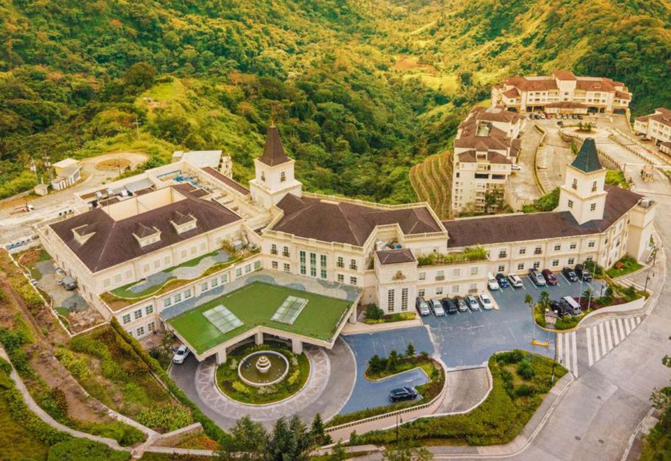 hotel overview picture