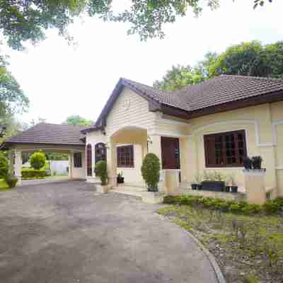Kirirom Hillside Resort Hotel Exterior