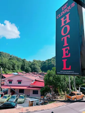De Clinique Hotel Отели рядом с достопримечательностью «Pasir Богак Бич»