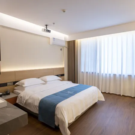 Jinan Hotel (Baojing Youshui Avenue Jinan Jiayuan)