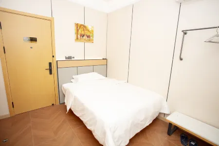 Ruoqiang Ciyou Chinese Inn Homestay (Loulan Cultural Park)