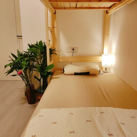 Voyager Youth Hostel