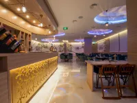 Redwaves Hotel Hotel berhampiran Bulatan Globe