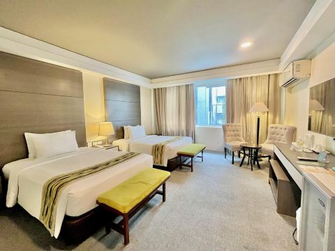 88 Courtyard Hotel Hotéis em Pasay