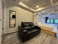 Pratunam Family House 2 Các khách sạn gần Trung tâm mua sắm Central Embassy