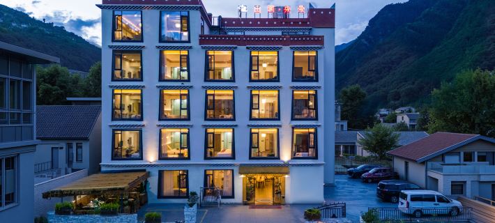 Shanjian Yangduo Boutique Homestay 헤이수이 호텔