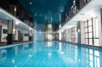 Oakwood Premier Tonglu