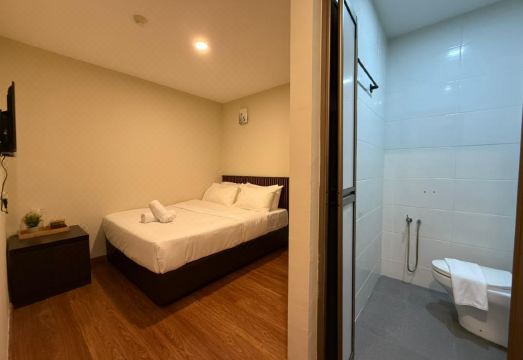 트리니다드 스위츠 요호르 수영장