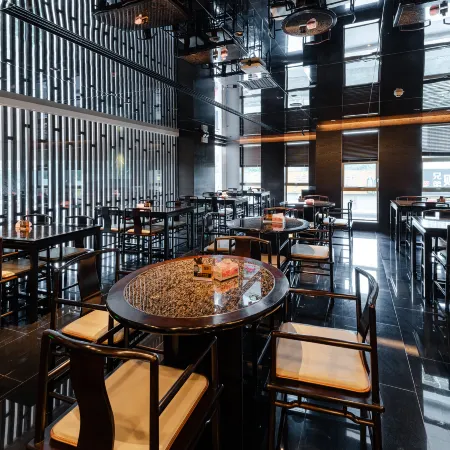 Yunfu Hongxin Boutique Hotel (Wuyue Plaza Branch, Yunfu)