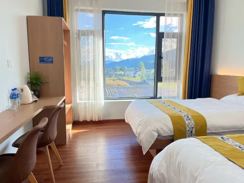 Eryuan Xiyue Chinese Inn Homestay - vue sur la montagne