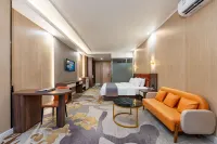 Hongrong Intelligent Hotel (Fangchenggang High-Speed Rail Station Ocean Culture Park Branch) Hotel a Fangchenggang